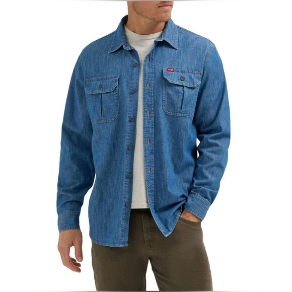 Wrangler Other - 🔸️NWT Wrangler Blue Denim Buttoned Relaxed Fit Long Sleeve Shirt Men's Medium